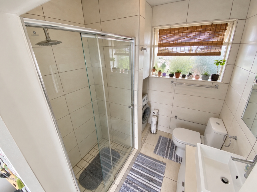 1 Bedroom Property for Sale in Fish Hoek Western Cape